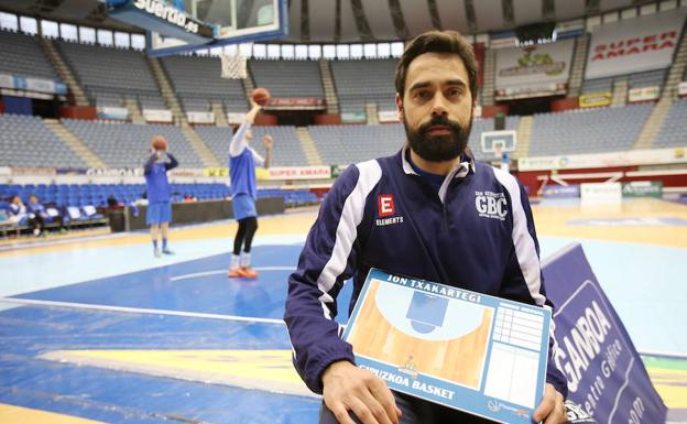 El guipuzcoano Jon Txakartegi dirigirá al Baskonia 5+11 de LEB Plata