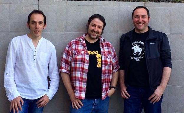 Edu Zelaietaren testuetara itzuli dira Mugaldekoak