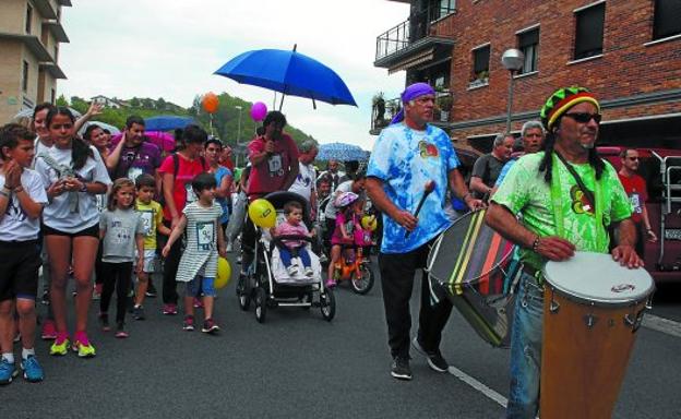 Marcha adaptada de Pausoka esta tarde desde Plaza Etxeberri