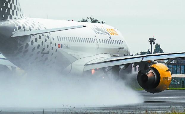 Hondarribia crece mientras suma ya 28 vuelos desviados