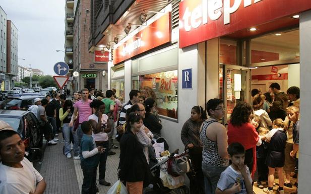 Telepizza abandona los 'números rojos' en el primer semestre tras ganar 15,4 millones