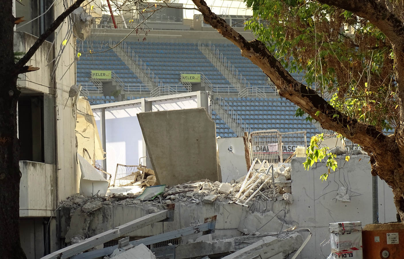 El derribo de Anoeta, en imágenes