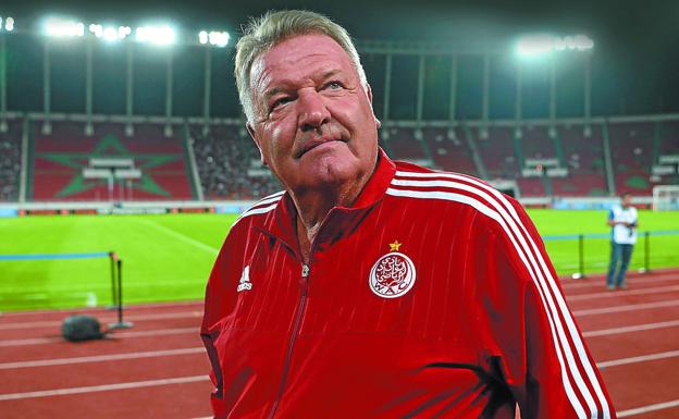John Toshack: «La Real Sociedad es favorita, pero que no se fíe porque el Vardar no va a regalar nada»