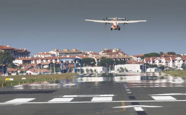 El Parlamento Vasco rechaza la ampliación de la pista del aeropuerto de Hondarribia