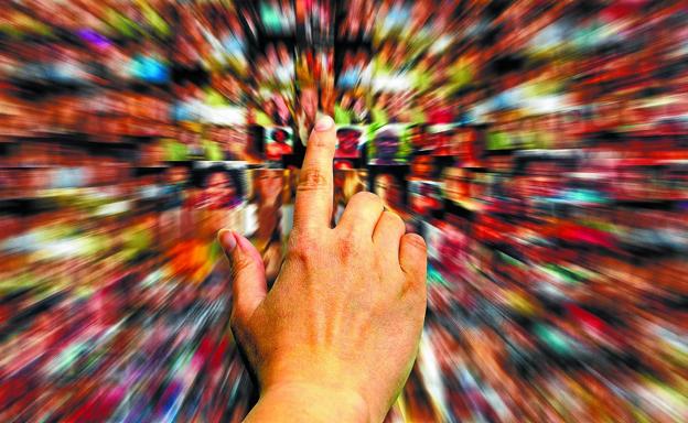 Expertos políticos relativizan la importancia de Twitter frente a los medios convencionales