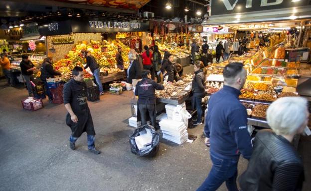 Siete de cada diez comercios catalanes redujeron sus ventas en octubre