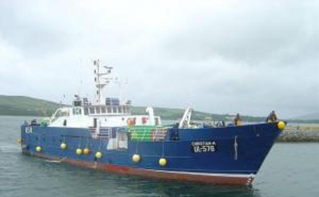 Evacuada la tripulación de un volantero de Pasaia retenido en Irlanda