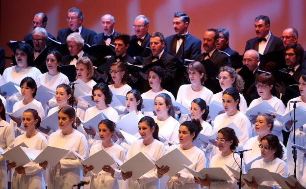 Aplazado el concierto del Orfeón Donostiarra por problemas de salud de su director