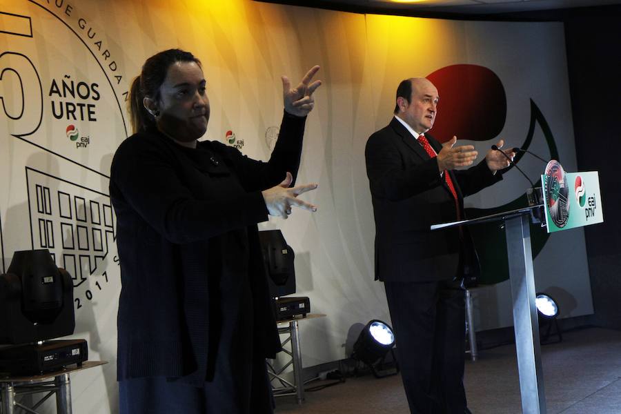 PNV abre las puertas de Sabin Etxea a los ciudadanos