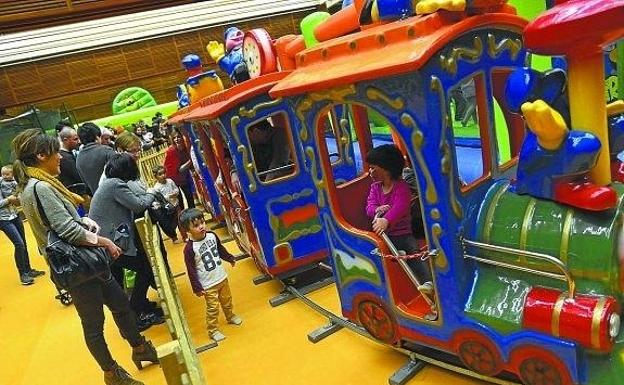 Llega Gabonak Zuretzat, con 250 actividades para niños y jóvenes en diecisiete barrios donostiarras