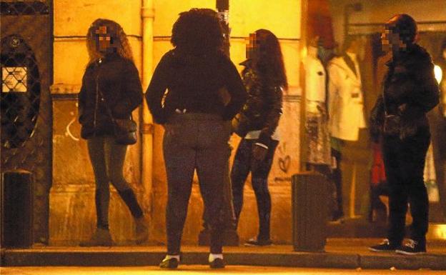 La Ertzaintza elaborará un mapa sobre el mundo de la prostitución para combatir la explotación sexual