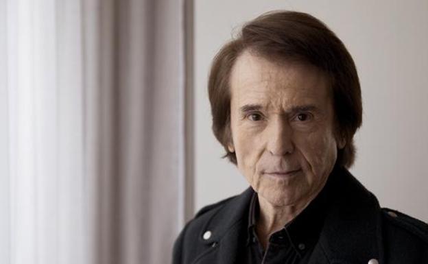 Primeras declaraciones de Raphael: «He tenido un catarrazo»