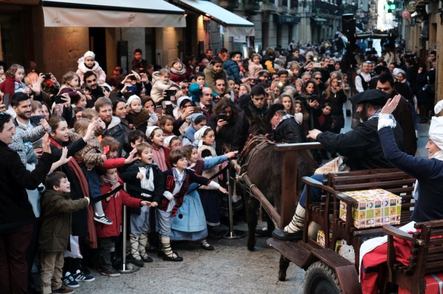 Olentzero trae la ilusión a Donostia