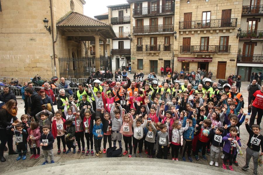 Los txikis de Lezo disfrutan de su San Silvestre