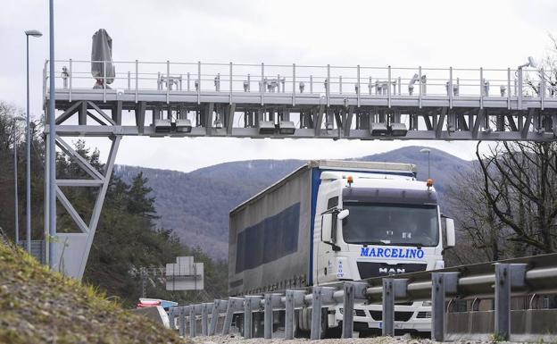 Comienza la huelga de camiones en Gipuzkoa