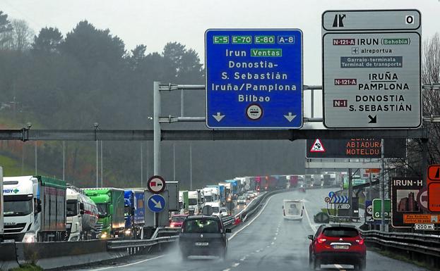 Gipuzkoa registra en pleno paro el tránsito de 1.116 camiones más que la semana pasada