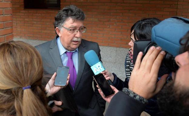Los tres exjugadores de la Arandina permanecerán en prisión provisional