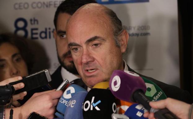 De Guindos responde a Rato: «Bankia está ahora bien gestionada y es solvente»