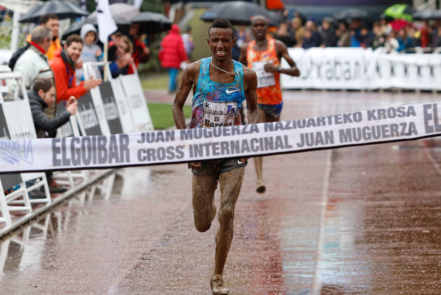 Espectáculo de los juniors en Mintxeta y victoria del etíope Selemon Barega