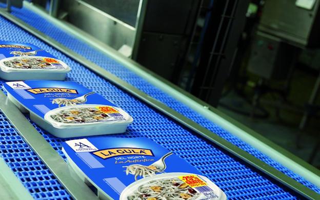 Angulas Aguinaga, de la mesa a las calles