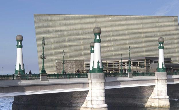 Moneo: «El Kursaal está tan integrado en Donostia que vive por sí mismo y ya no reclama ni la autoría»