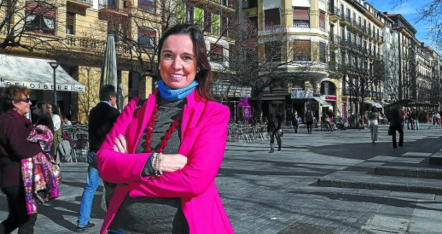 «Queremos que los pisos turísticos se regulen, pero no como en Donostia»