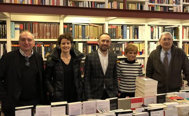 La Diputación homenajeará a Lagun, «referente de la libertad de pensamiento»