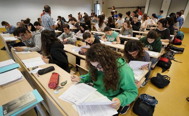 Los alumnos vascos, los segundos que más suspenden Lengua Castellana de toda España