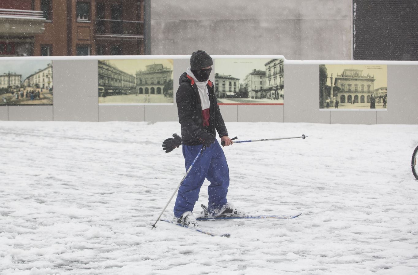 El blanco tiñe Irun