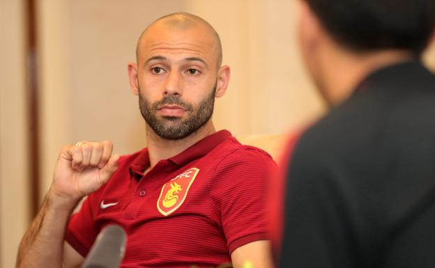 La liga china echa a andar con Mascherano y sin tanto derroche