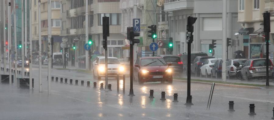 Lluvia y granizo en Donostia