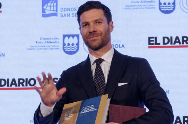 Xabi Alonso, premio 'Deportista cinco estrellas: «Le doy tanto valor a este premio como al Tambor de Oro»