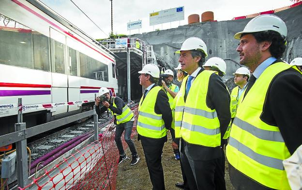 El parón en la obra del TAV prolonga las limitaciones en el servicio de Renfe