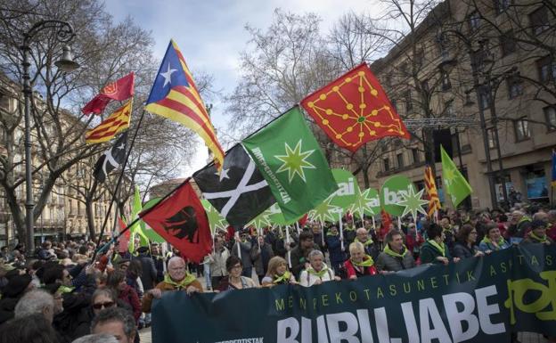 La izquierda abertzale celebra su Aberri Eguna en Pamplona con Cataluña presente