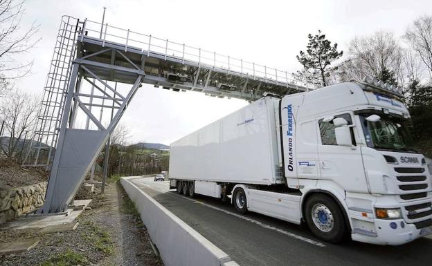 La Diputación dice que el peaje de la N-1 «no tiene marcha atrás»