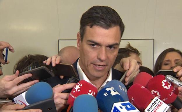 PSOE y Cs ven insuficiente el gesto de Cifuentes e insisten en pedir su dimisión
