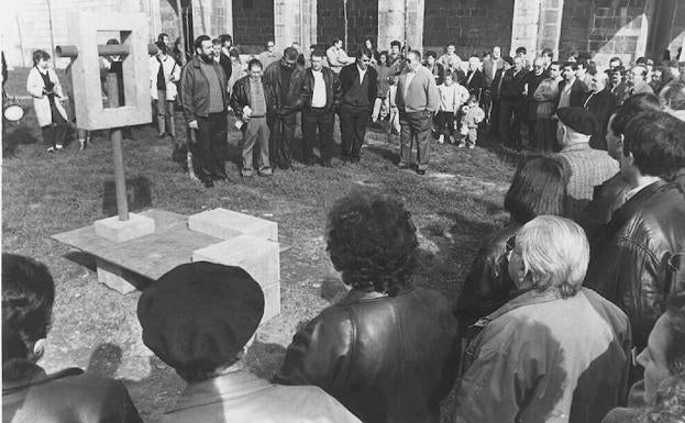 Gaztetxea eta apaiza