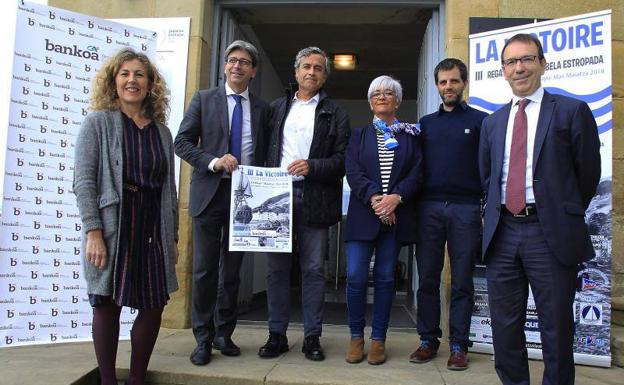 Una veintena de veleros de la regata 'La Victoire' darán brillo al Festival Marítimo de Pasaia