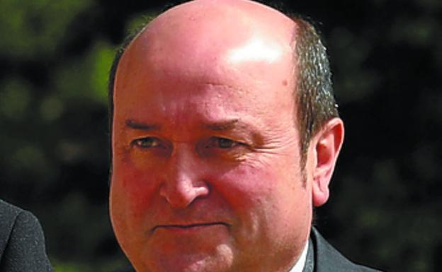 Ortuzar ironiza ante la acusación del PP vasco: «Cuando llame su jefe le diré que soy el de Kanbo»