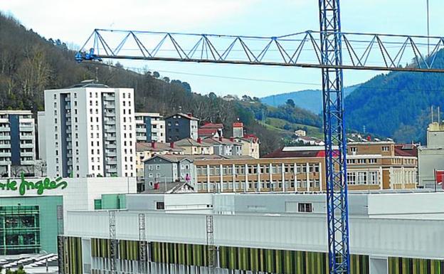 Los sindicatos consideran insuficiente la propuesta de Adegi en la construcción