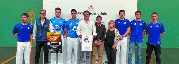 El Torneo San Fermín del cuatro y medio llega al frontón de Antzizar