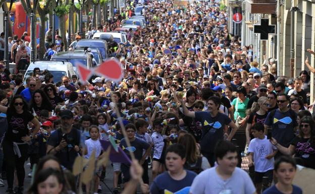 La escuela «de todos» inunda Lekeitio