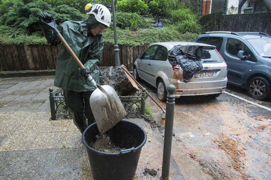 Las fuertes lluvias provocan inundaciones en Irun