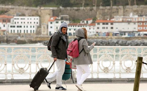 Gasco anuncia avances «en los proximos meses» respecto a la implantacion de la tasa turística