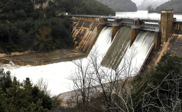 La lluvia no cala en el recibo de la luz