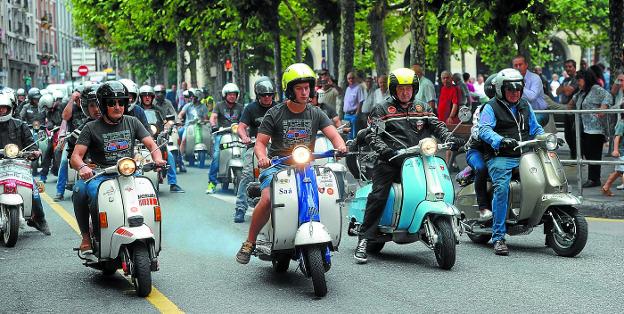 Lambrettas, engrasadas y a punto