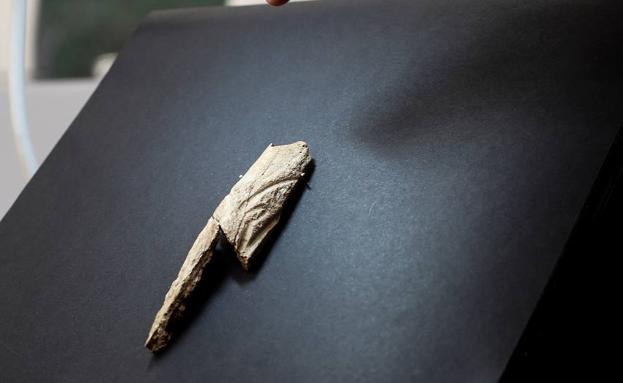 Descubren en Mendaro un colgante prehistórico que solo tenía un precedente en Urdax