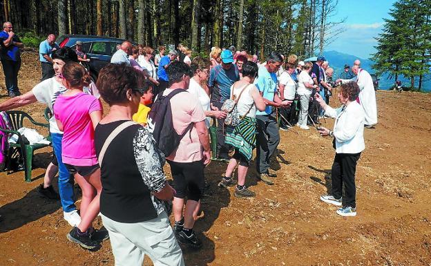 El sol presidió la romería de Sargoate la mañana del domingo