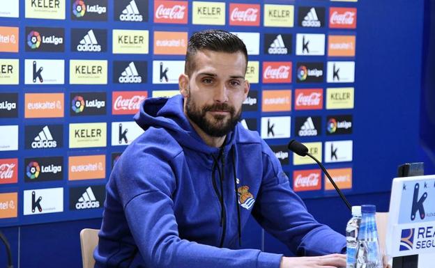 Moyá: «Sacamos cosas positivas pese a la derrota»