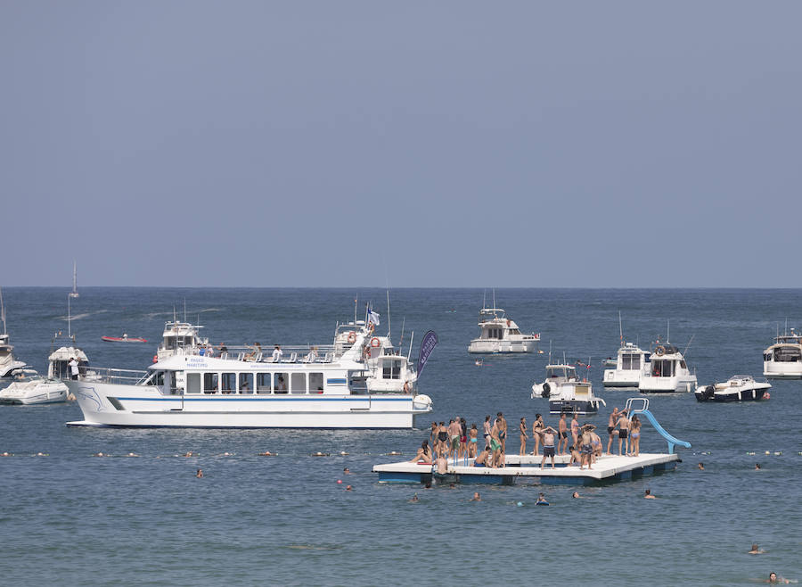 Jornada soleada en las playas guipuzcoanas